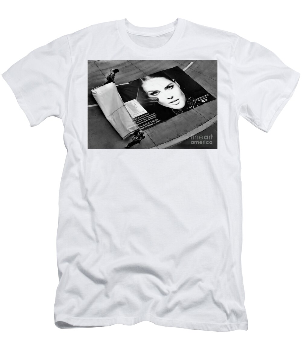 Face T-Shirt featuring the photograph Face On The Floor by Barry Weiss