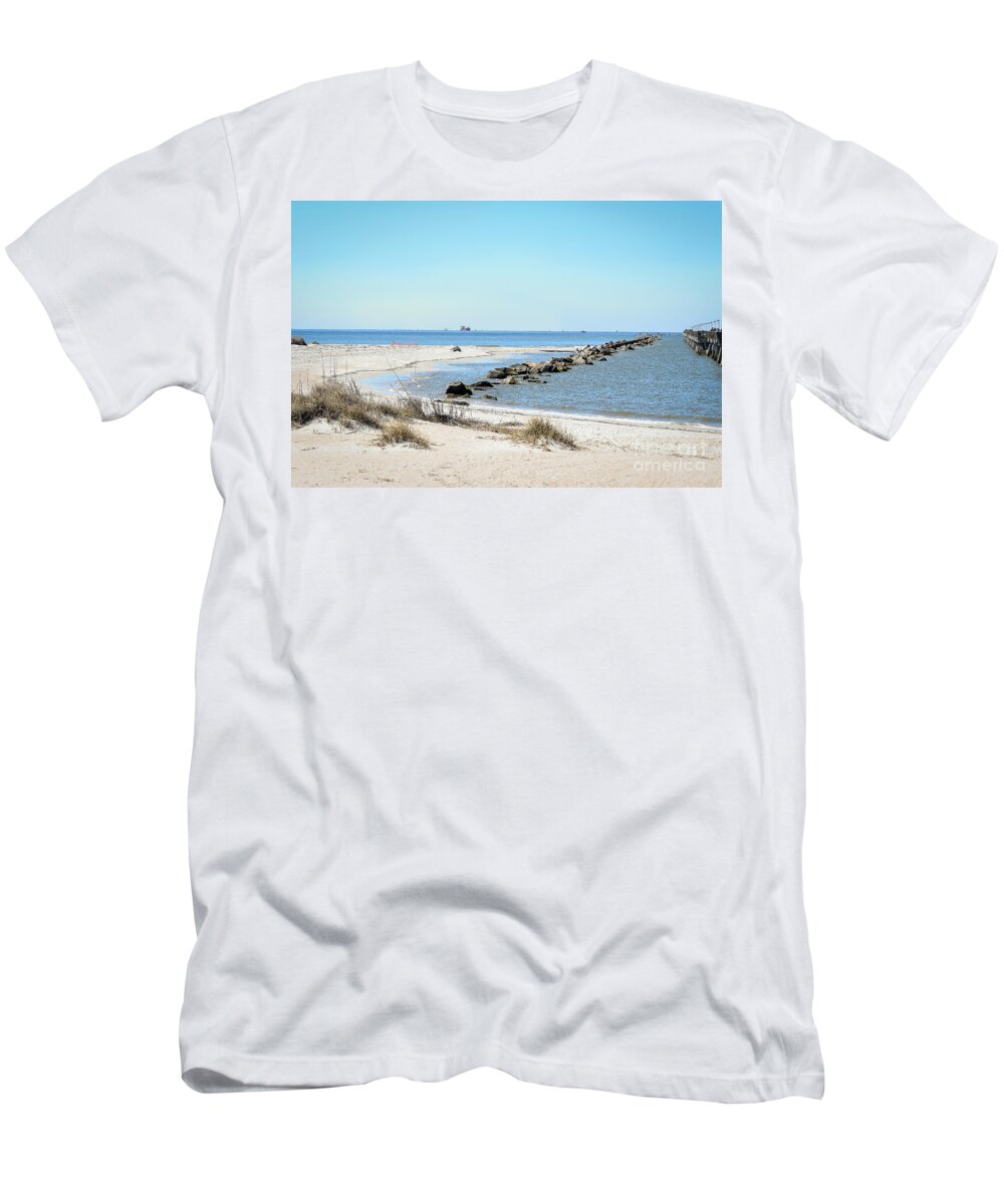 Nature T-Shirt featuring the photograph Fernandina Beach - Amelia Island - Florida by DB Hayes