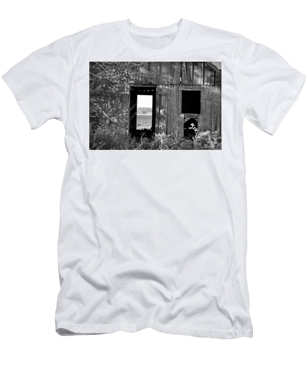 Barn T-Shirt featuring the photograph I Have Been Framed by Kurt Keller