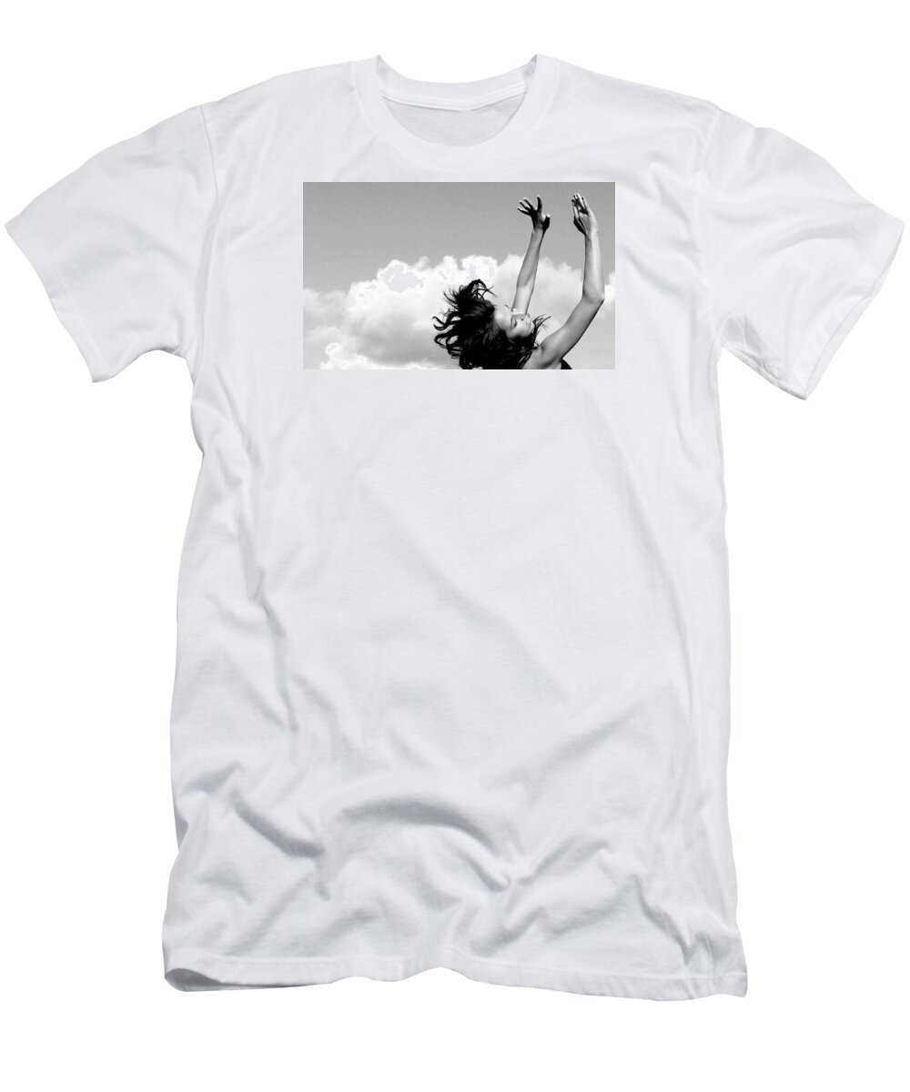 People T-Shirt featuring the photograph In Flight by David Ralph Johnson