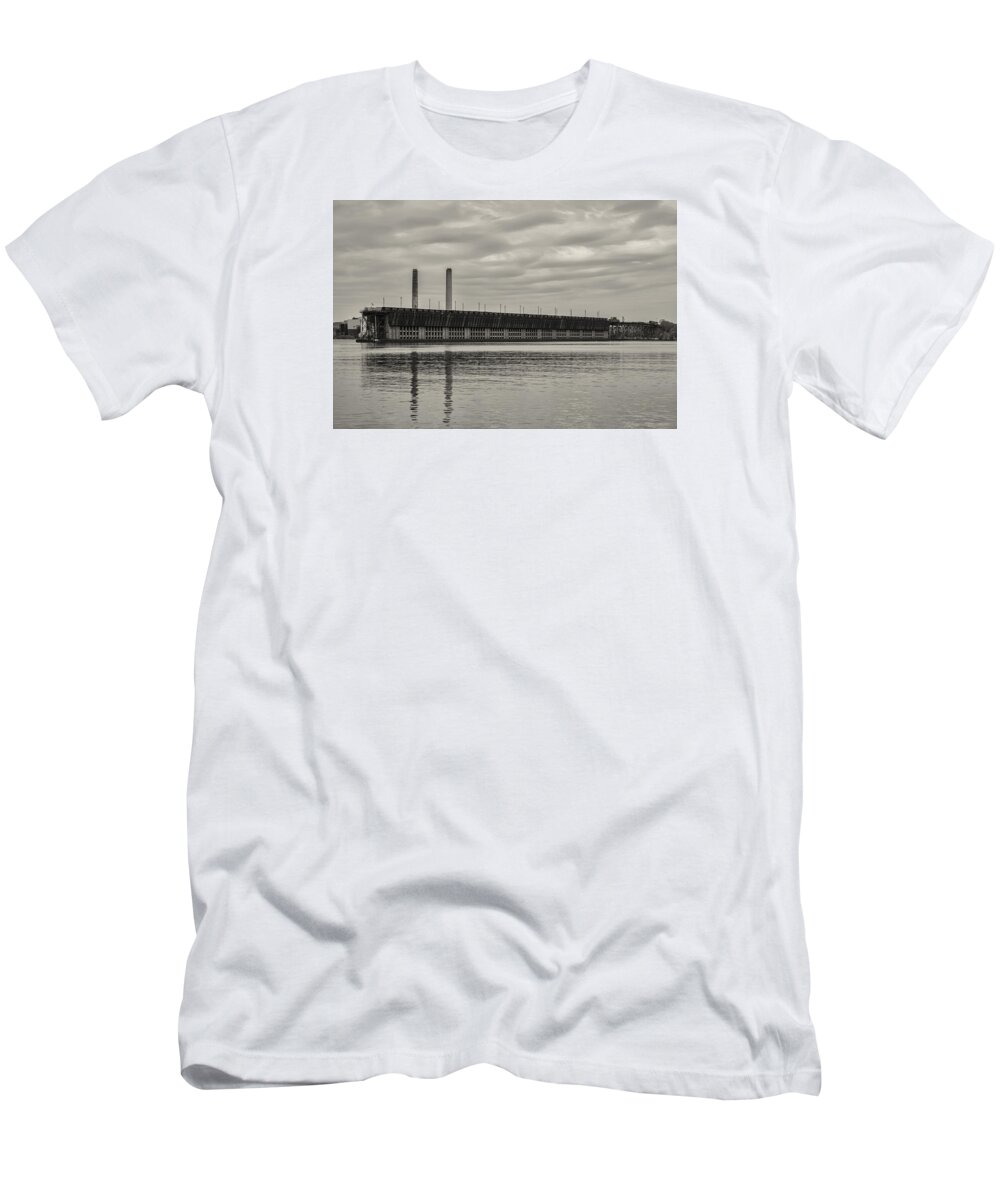  T-Shirt featuring the photograph Lake Superior Oar Dock by Dan Hefle