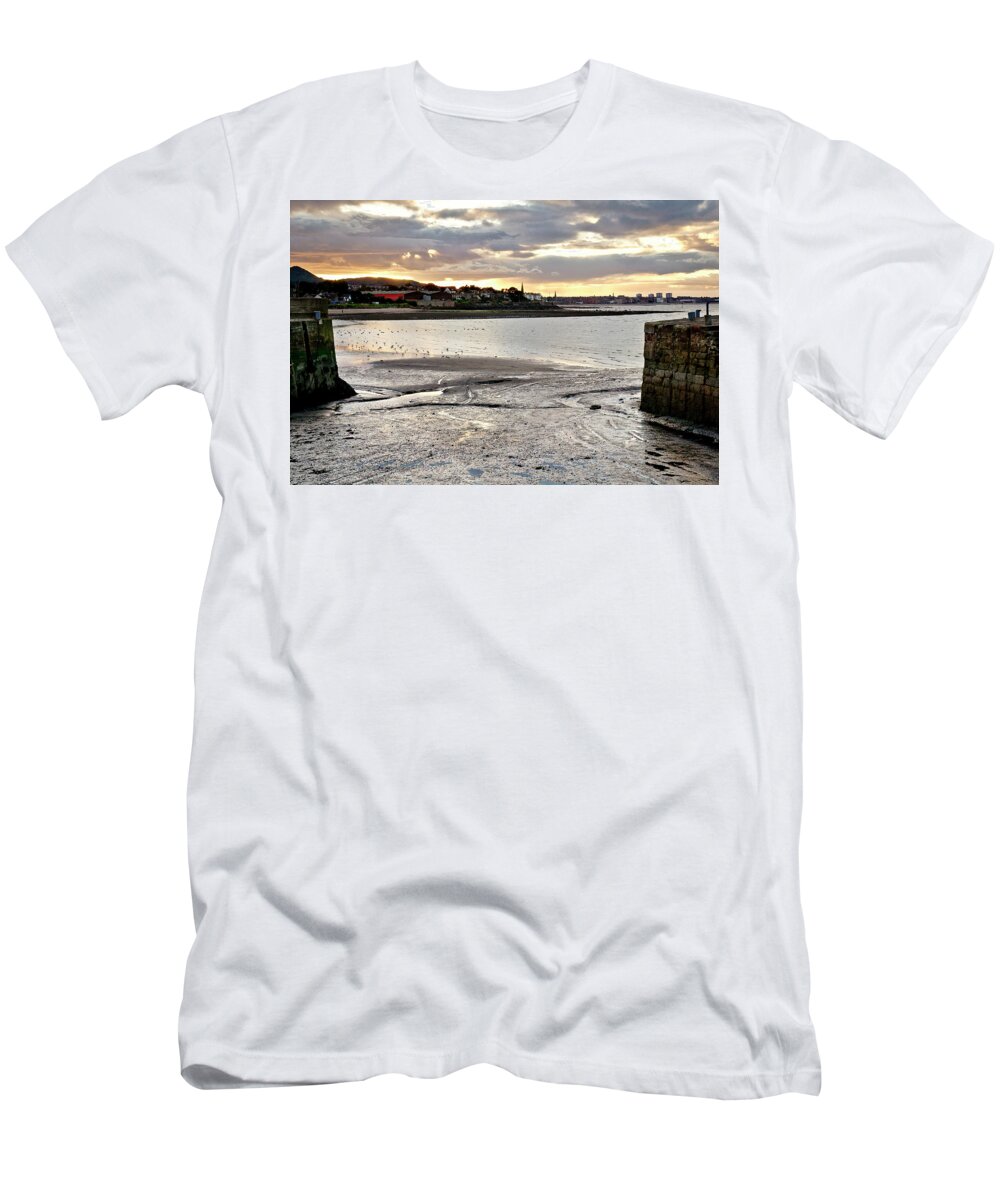 Low Tide T-Shirt featuring the photograph Low tide in the coming night. by Elena Perelman