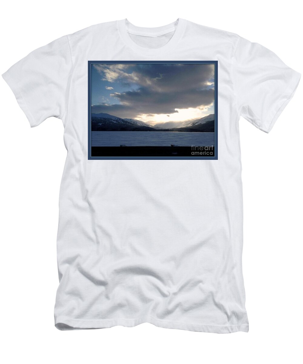  T-Shirt featuring the photograph McKinley by James Lanigan Thompson MFA