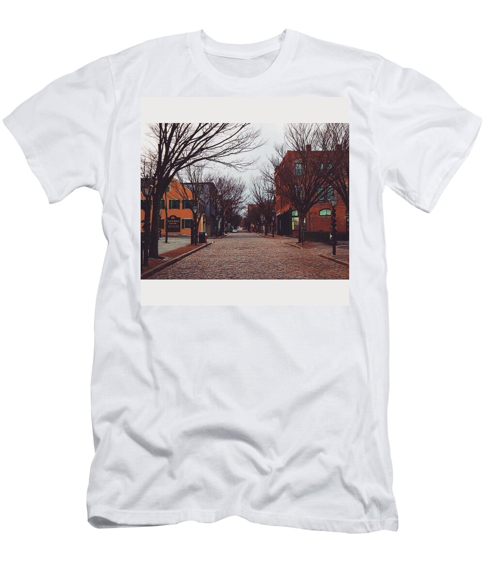Massachsuetts T-Shirt featuring the photograph A Christmas Morning Downtown by Kate Arsenault 