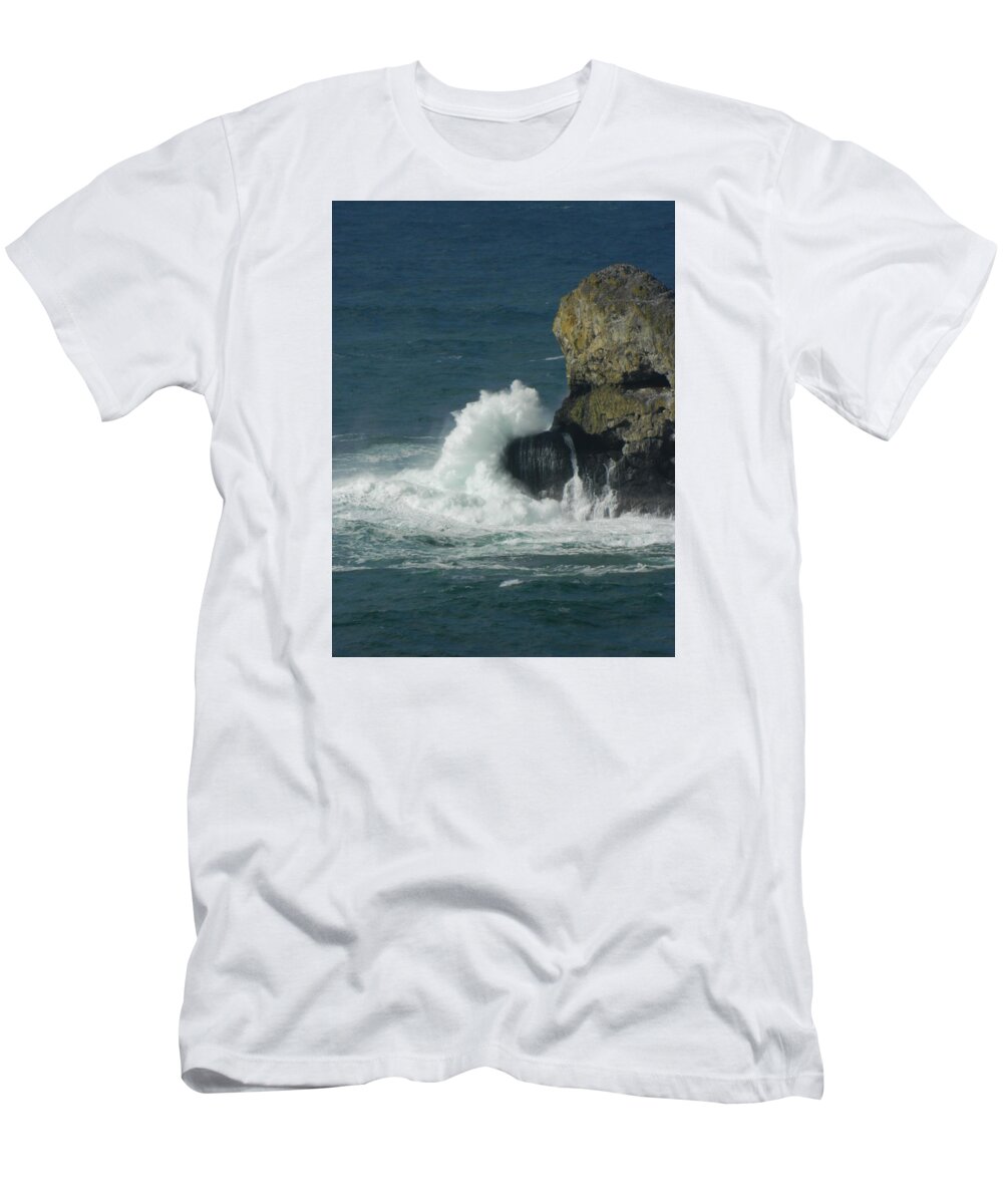 Oregon T-Shirt featuring the photograph Original Splash by Gallery Of Hope 