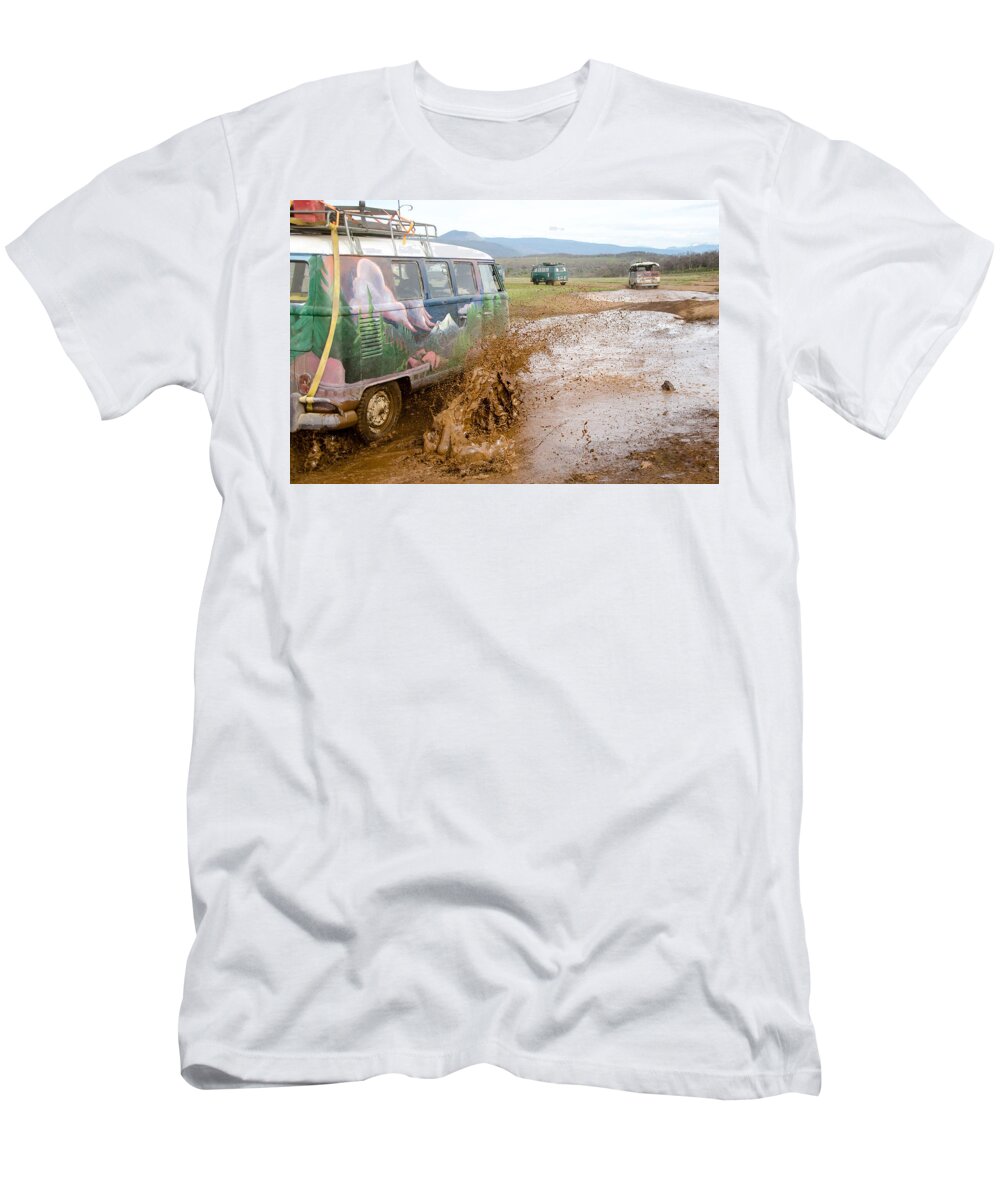 Mount Shasta T-Shirt featuring the photograph Splash by Richard Kimbrough
