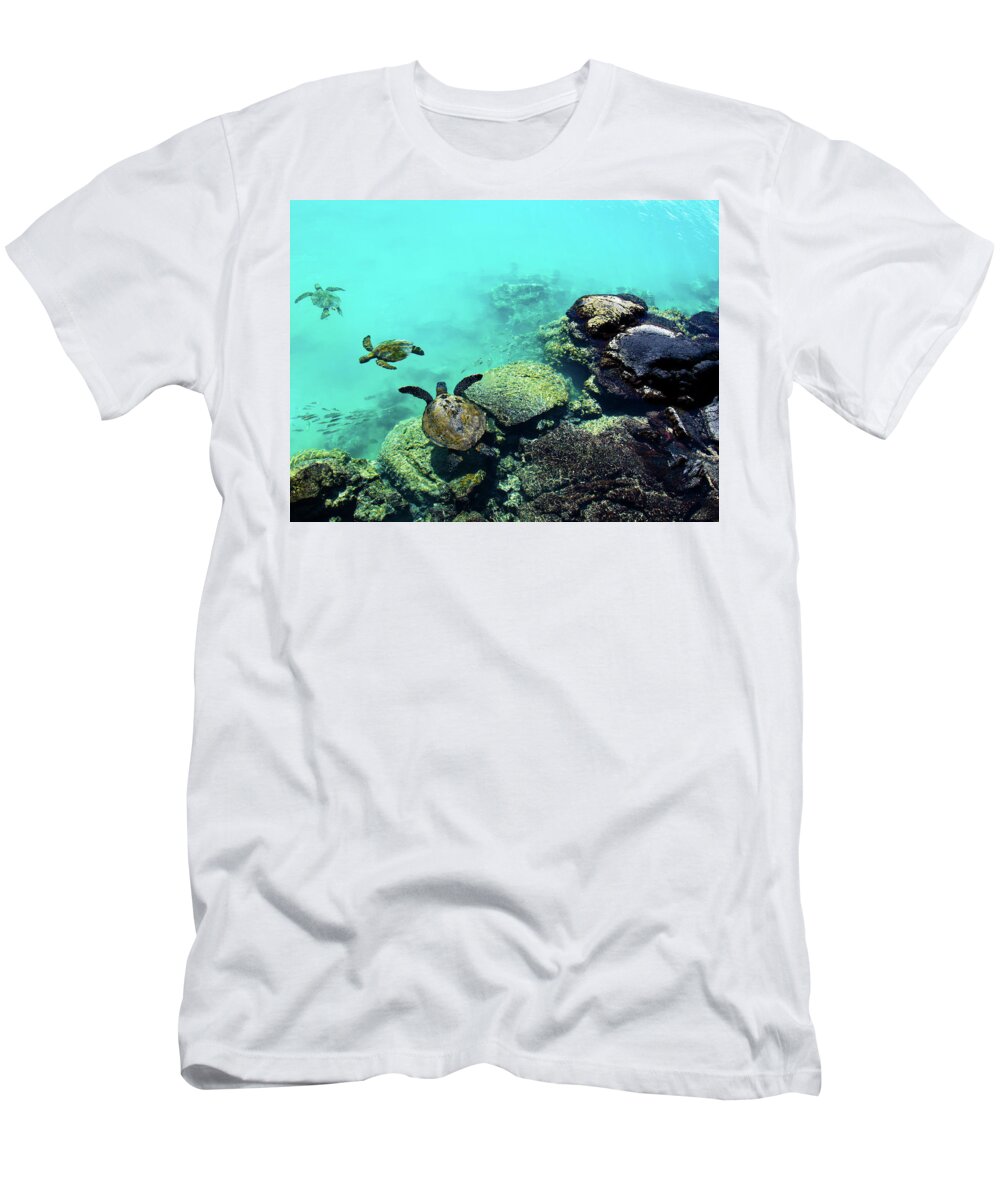 Green Sea Turtle T-Shirt featuring the photograph Swimming Honu by Christopher Johnson