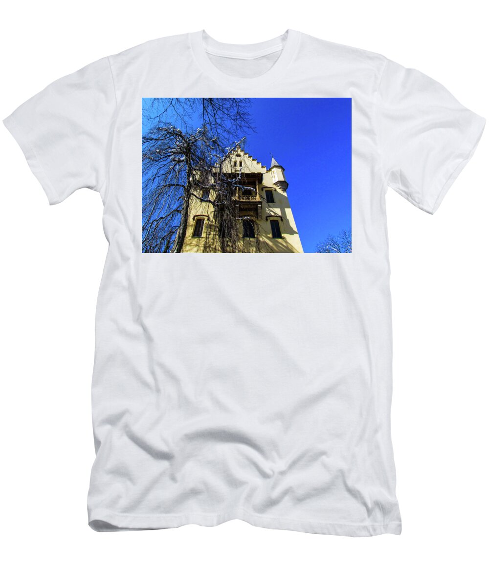 House T-Shirt featuring the photograph The House by Cesar Vieira