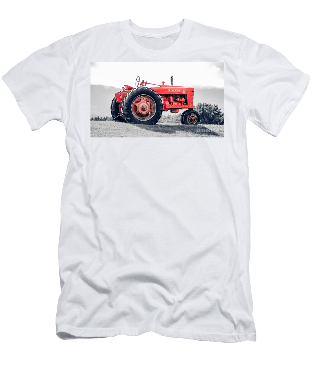 Farm T-Shirt featuring the photograph Vintage McCormick Farmall Tractor by Edward Fielding