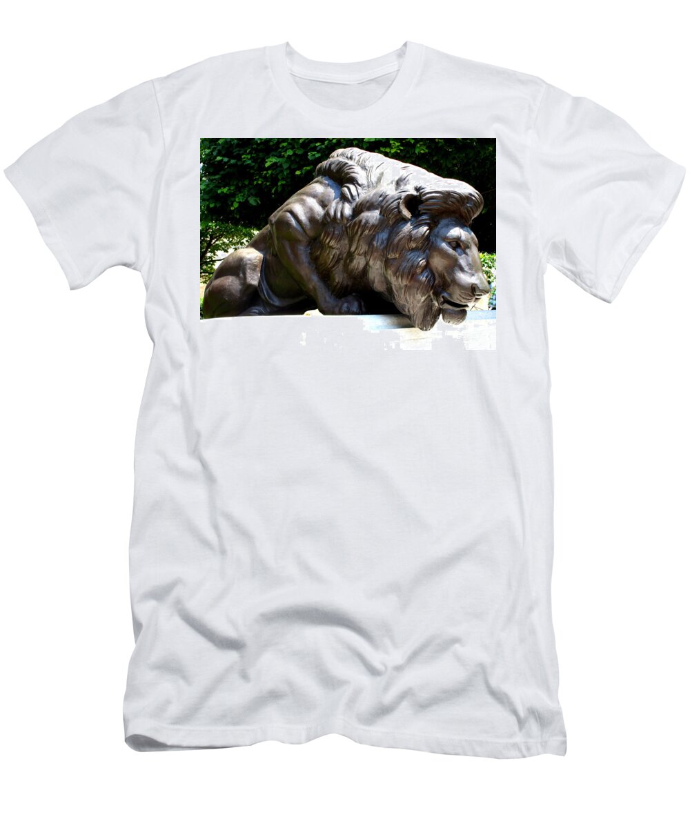 Washington T-Shirt featuring the photograph Washington Lion by Randall Weidner