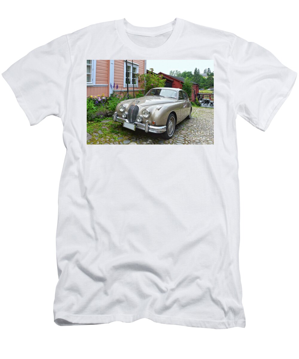 Jaguar T-Shirt featuring the photograph Jaguar Mark 2 in Porvoo by Catherine Sherman