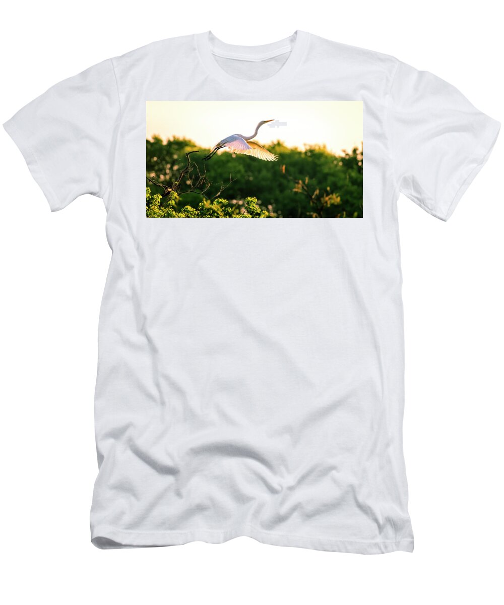 Bird T-Shirt featuring the photograph Morning Freedom by David Morefield