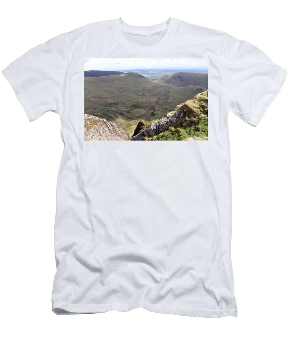 Mountain T-Shirt featuring the photograph On the edge by Lukasz Ryszka