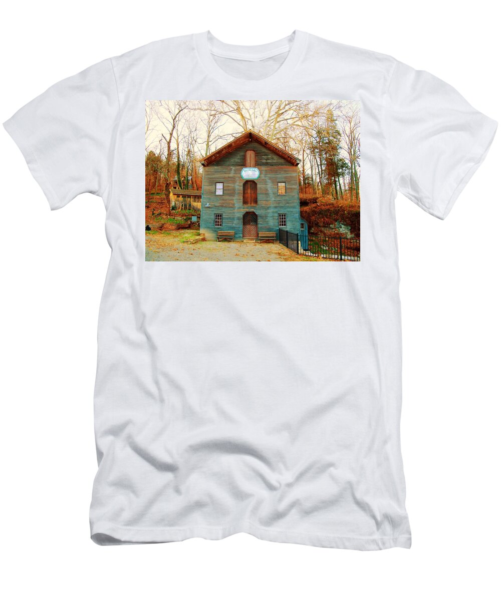 Mill T-Shirt featuring the photograph Becks Mill in Autumn by Stacie Siemsen