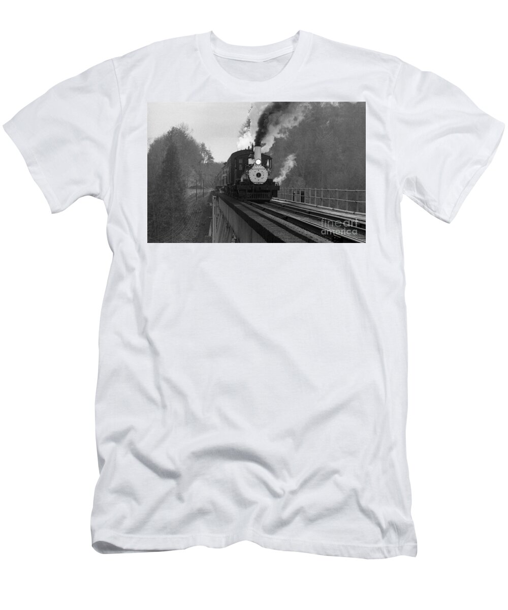 Clinchfield Railroad T-Shirt featuring the photograph Crossing the Divide by Rodger Painter