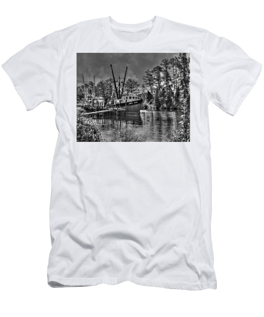 Black And White T-Shirt featuring the photograph Doris Jean at Days End by John Handfield