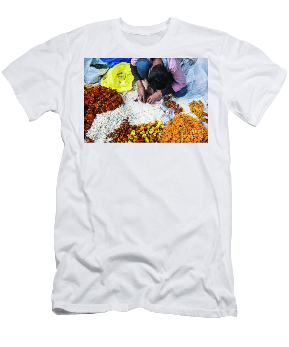  T-Shirt featuring the photograph Garland Maker by David Little-Smith
