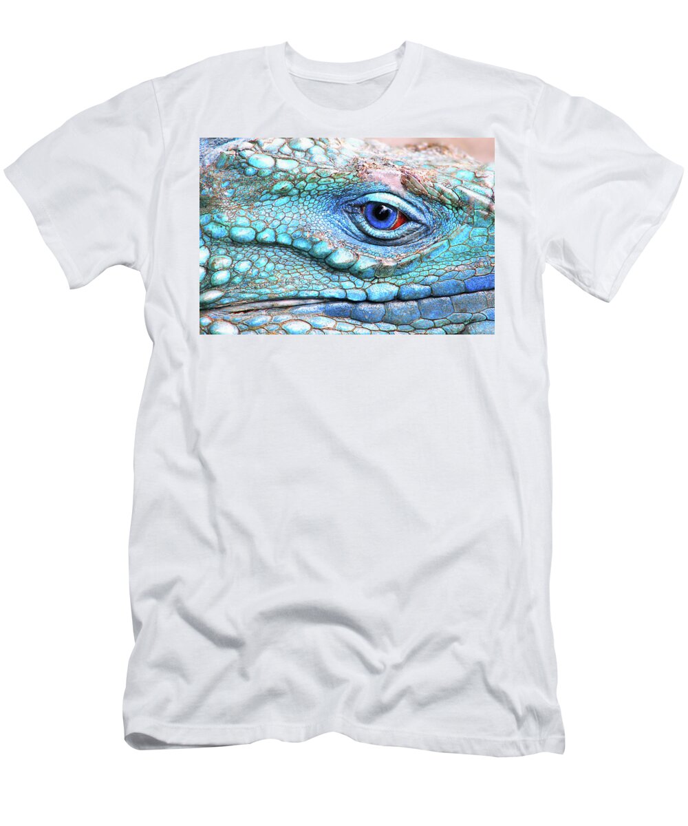 Grand Cayman Blue Iguana T-Shirt featuring the photograph In His Eye by Iryna Goodall