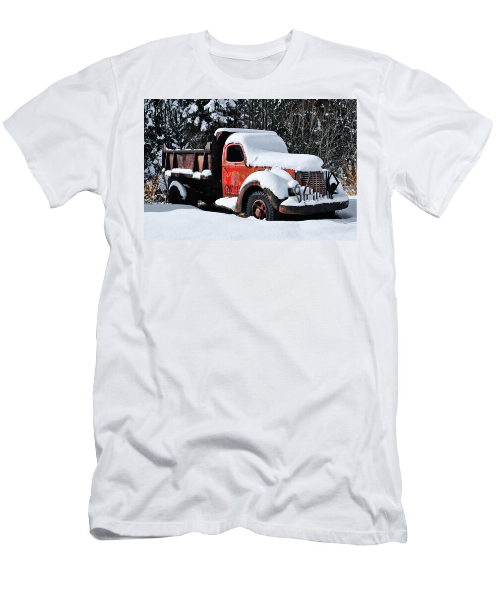 Duluth T-Shirt featuring the photograph Lake Superior Truck by Kyle Hanson