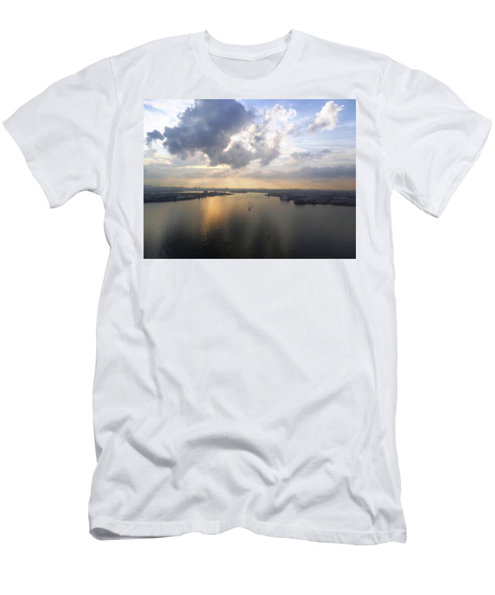 T-Shirt featuring the photograph New York Landing by Heather E Harman