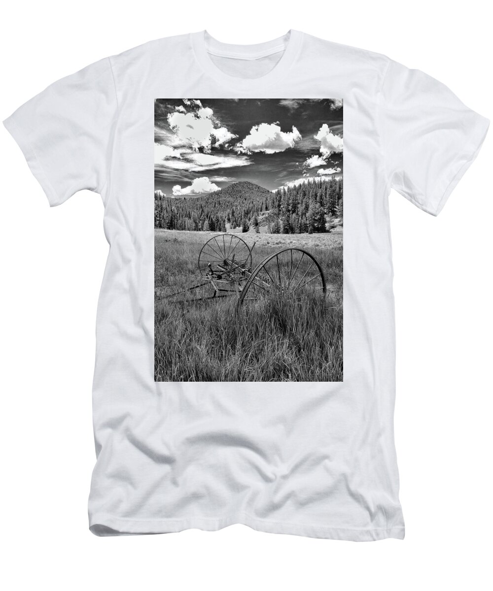 Black And White T-Shirt featuring the photograph Old Machinery by Bob Falcone