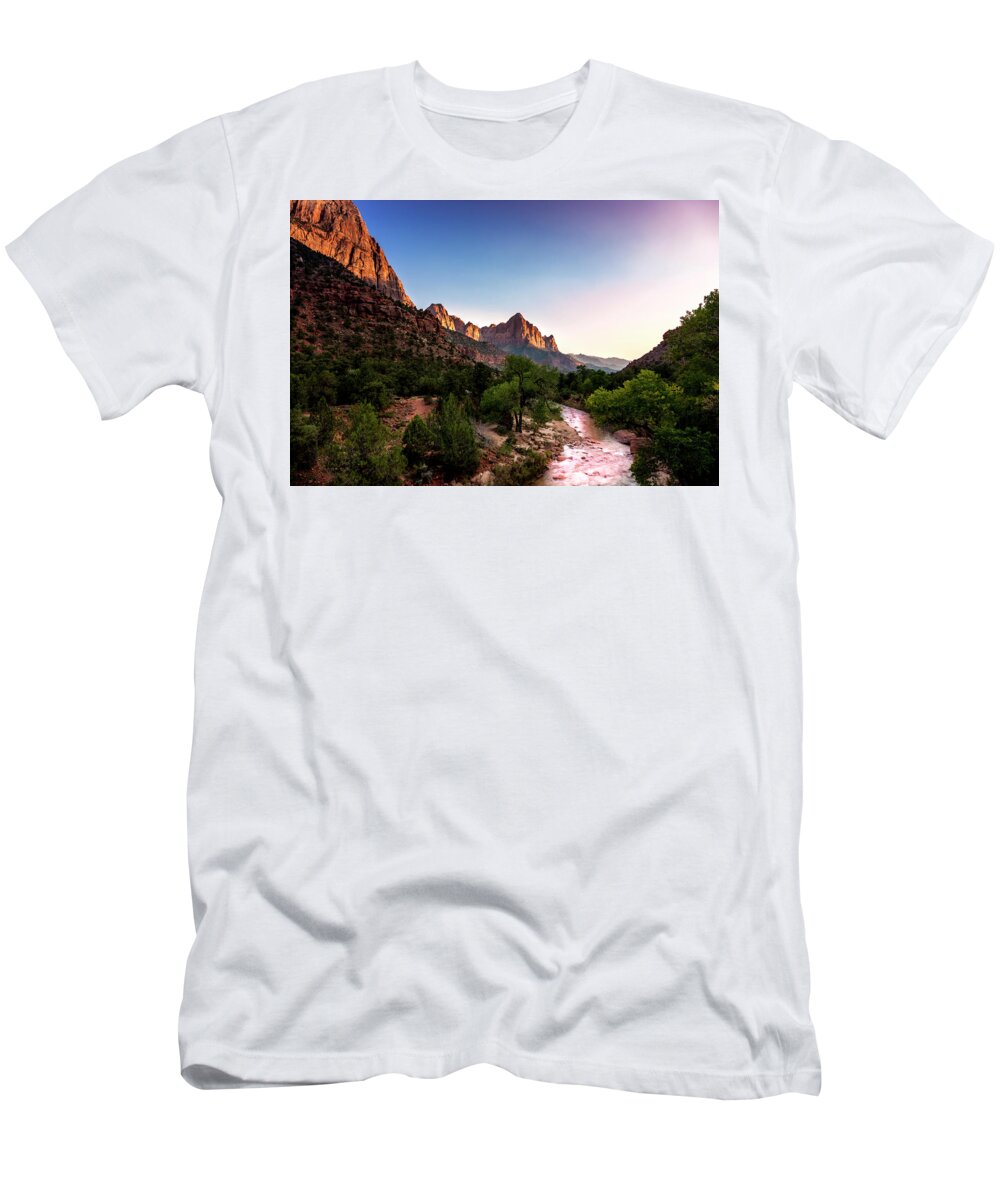 Utah T-Shirt featuring the photograph The Watchmen Watching by Mark Gomez