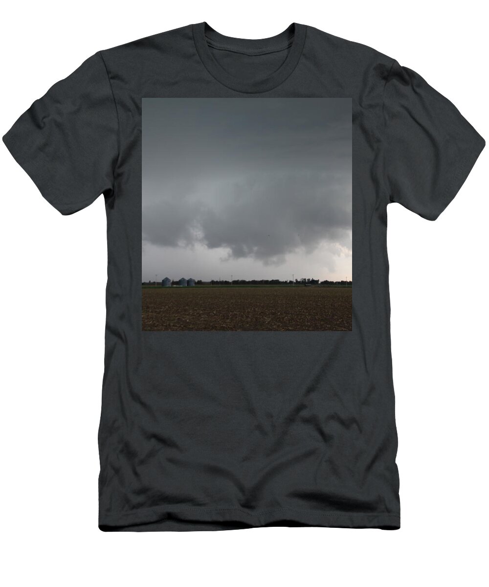 Stormscape T-Shirt featuring the photograph Strong Nebraska Supercells #7 by NebraskaSC