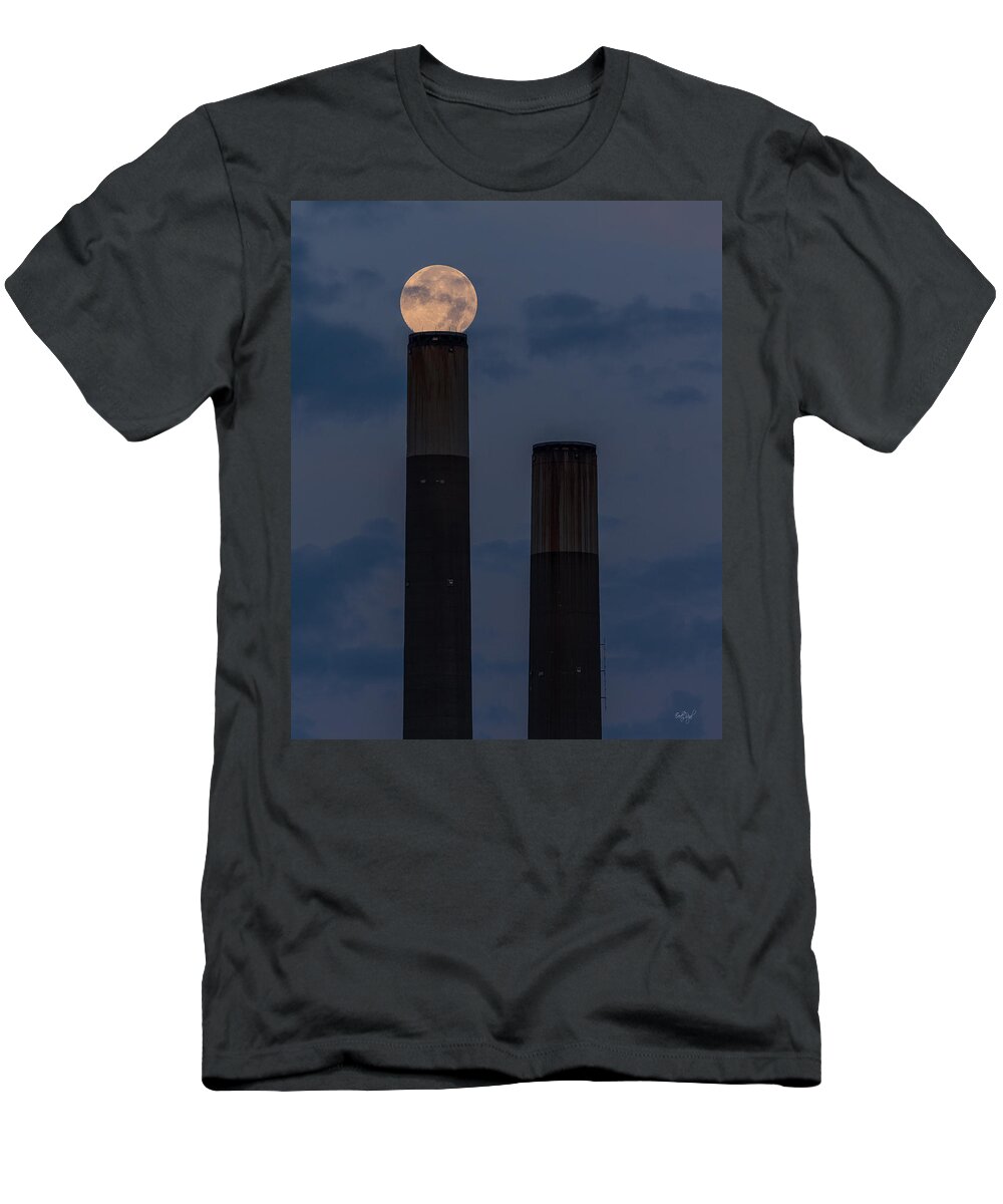 Moon T-Shirt featuring the photograph Aligning Worlds by Everet Regal