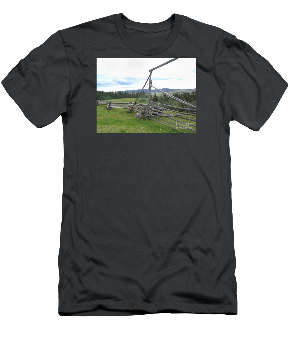 Chilcoltin T-Shirt featuring the photograph Chilcoltin Way by Vivian Martin