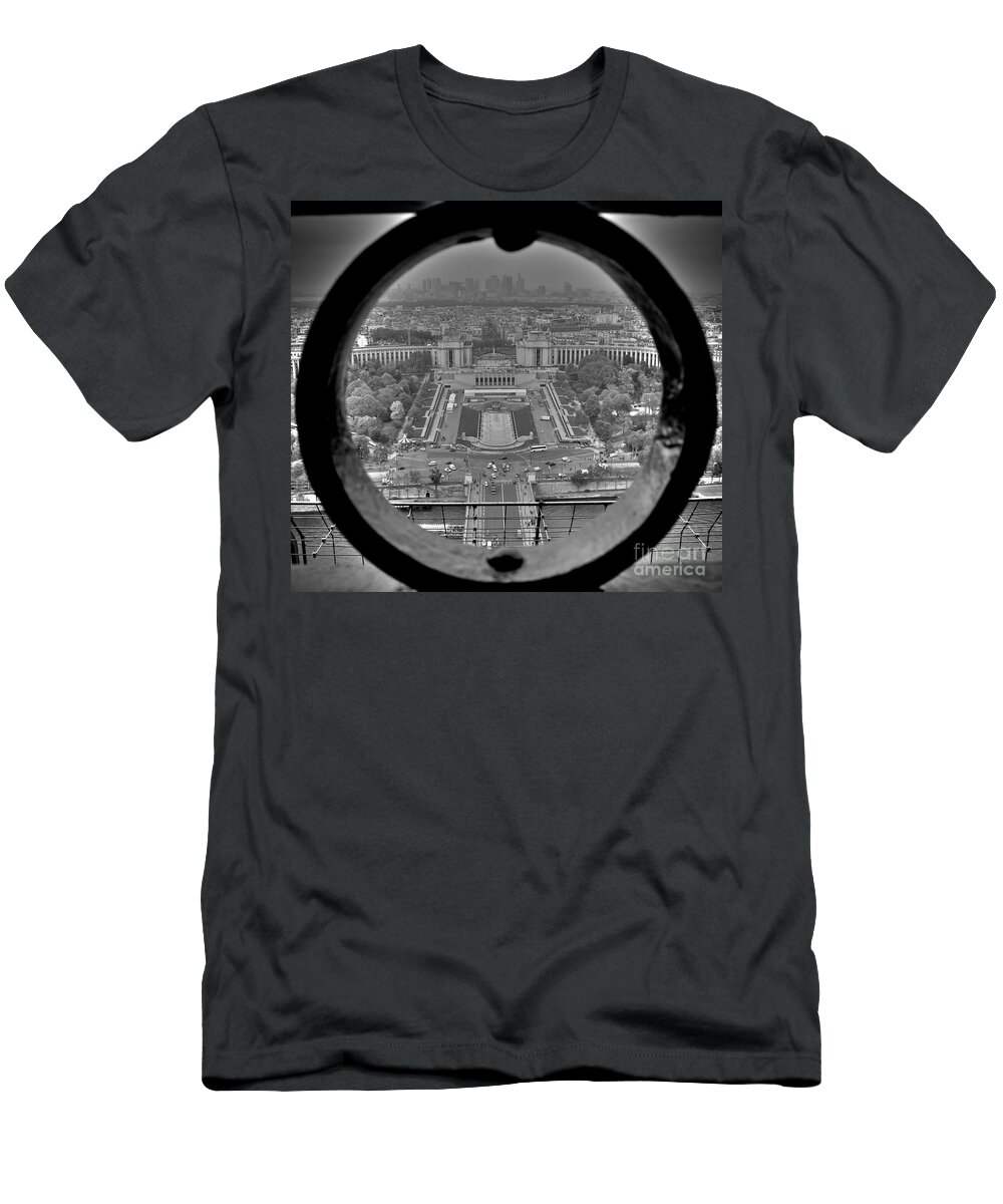 Les Invalide T-Shirt featuring the photograph Down The Hole by Donato Iannuzzi