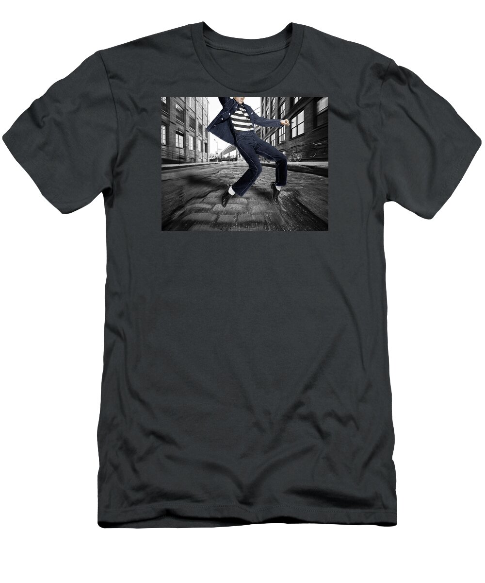 Elvis Presley T-Shirt featuring the photograph Elvis Presley In New York City Street by Tony Rubino