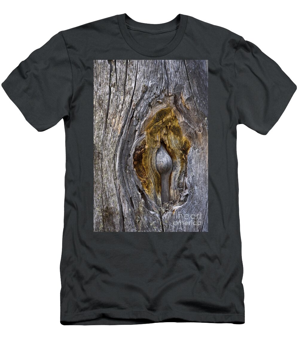 Heiko T-Shirt featuring the photograph Expressive Trunk by Heiko Koehrer-Wagner