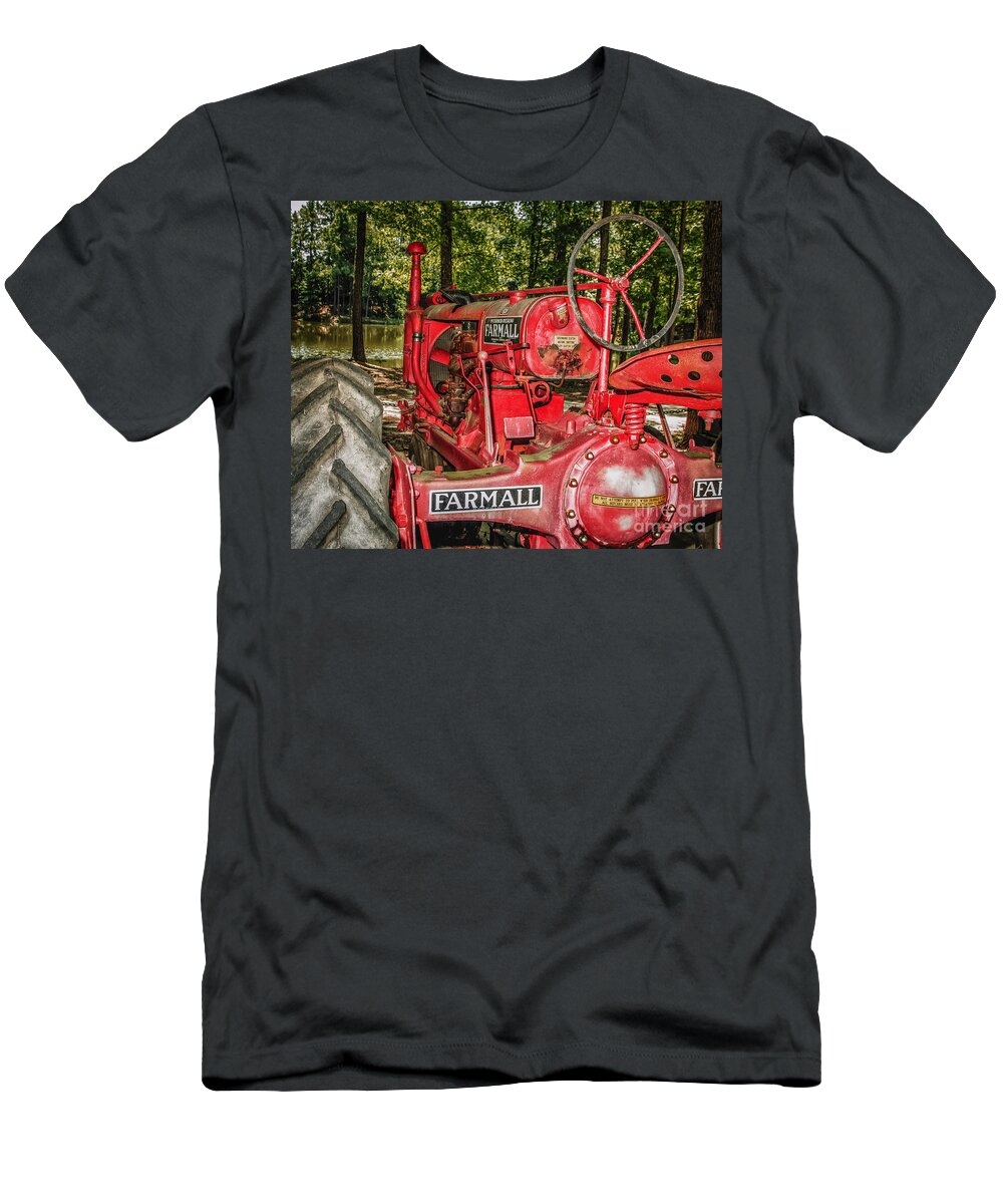 Tractor T-Shirt featuring the photograph Flash On Farmall by Robert Frederick