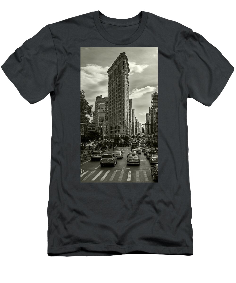 Flatiron Building T-Shirt featuring the photograph Flatiron Building - Black and White by Jatin Thakkar