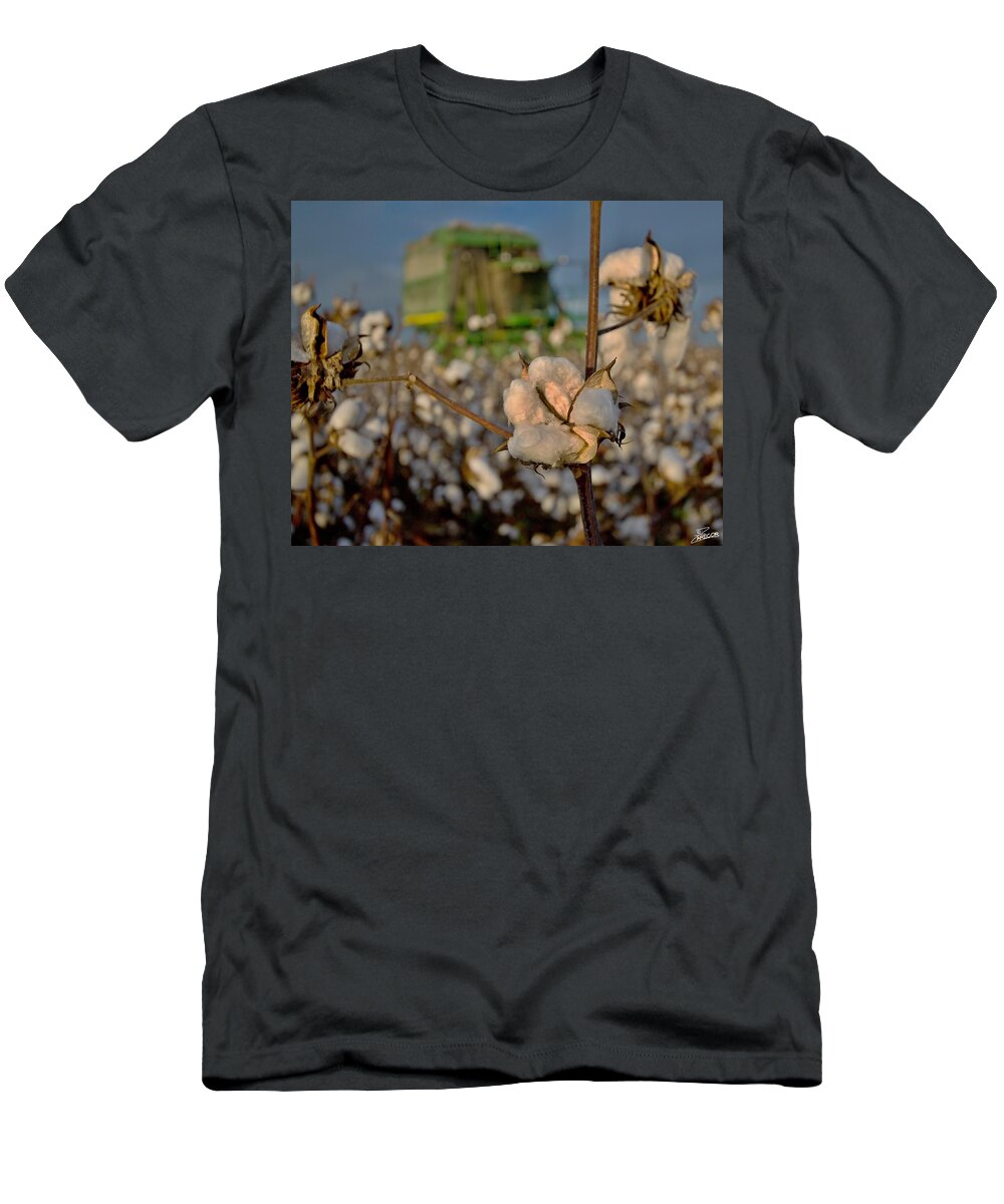 Ag T-Shirt featuring the photograph Green Bokeh by David Zarecor