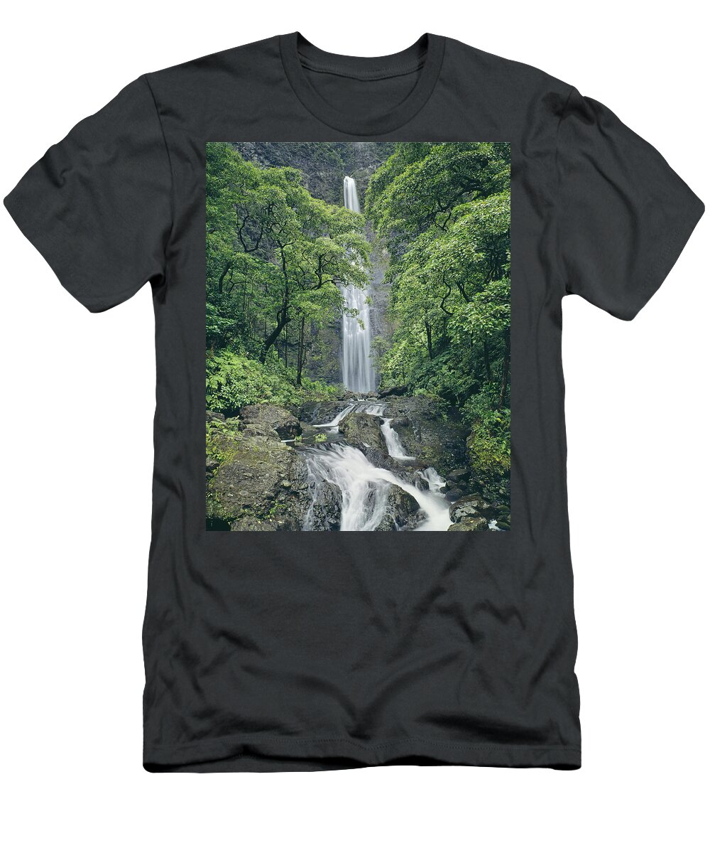 Hanakapiai Falls T-Shirt featuring the photograph 100105-Hanakapiai Falls, Kauai by Ed Cooper Photography