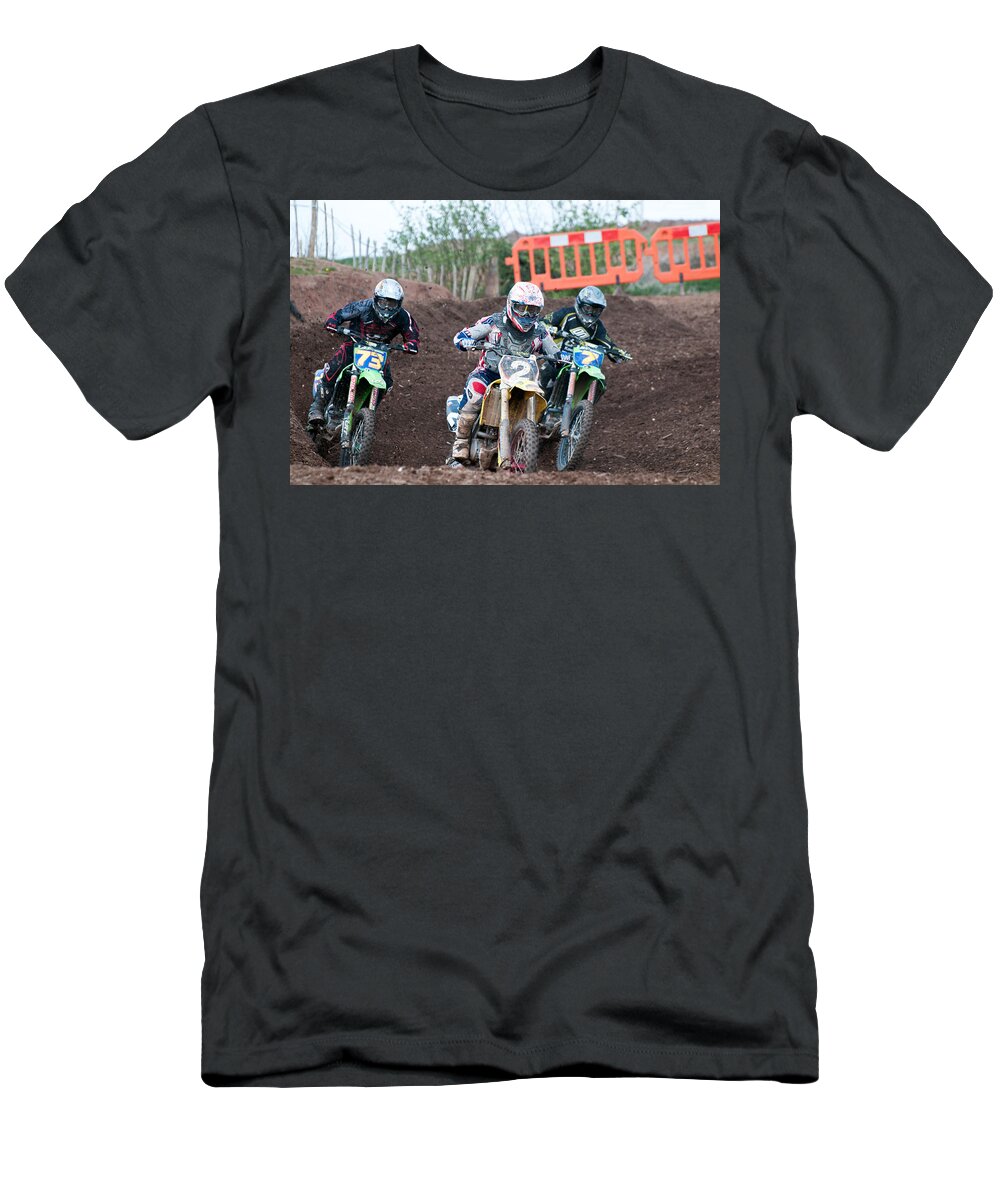 Motorcross T-Shirt featuring the photograph In the lead by Roy Pedersen