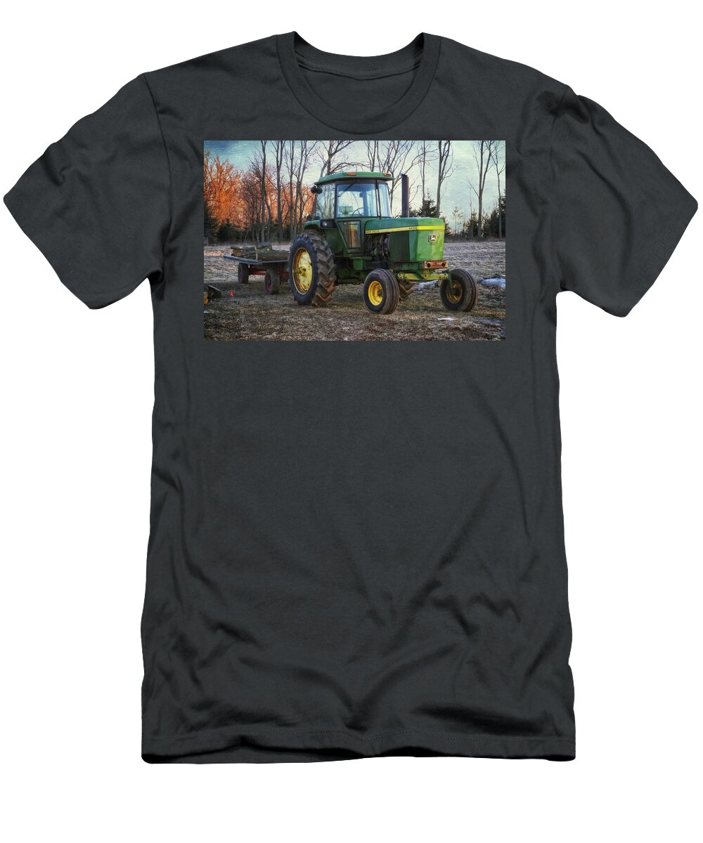 Snestorm masser enkelt John Deere 4430 Tractor T-Shirt by Thomas Woolworth - Pixels