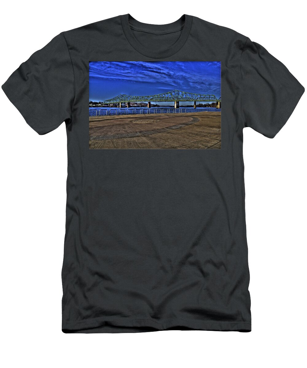 Parkersburg T-Shirt featuring the photograph Parkersburg Point Park by Jonny D