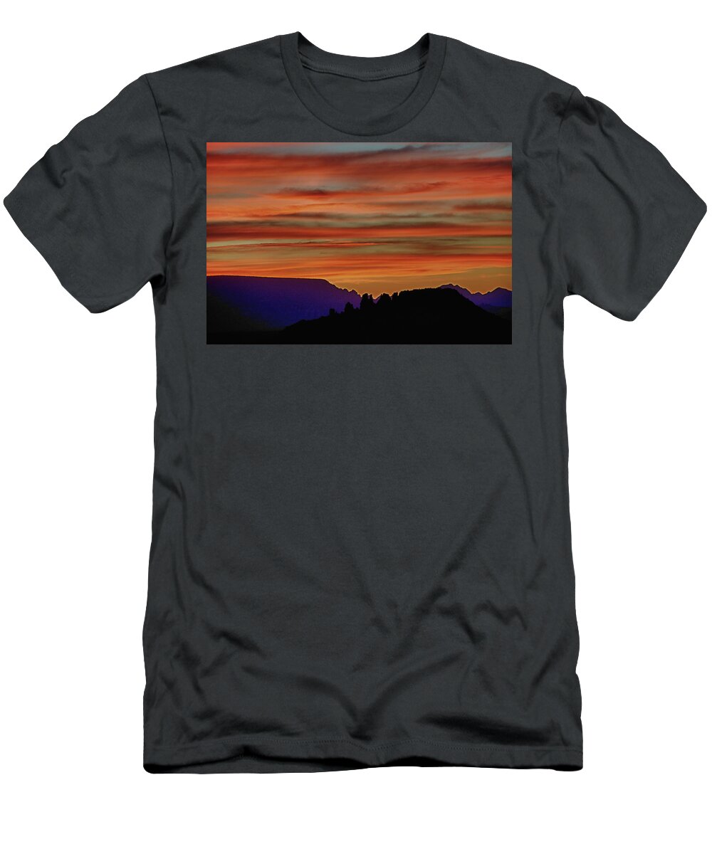 Sedona Arizona Sunset T-Shirt featuring the photograph Sedona AZ Sunset 2 by Ron White
