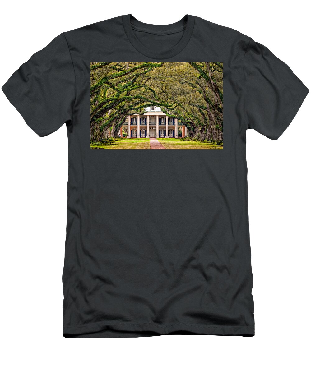 Oak Alley Plantation T-Shirt featuring the photograph Southern Class by Steve Harrington