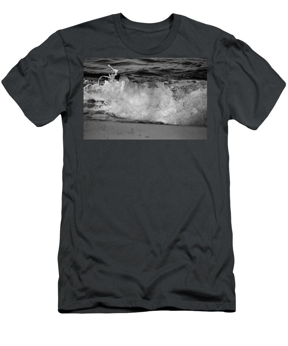 Beach Cottage Life T-Shirt featuring the photograph Splash by Mary Hahn Ward