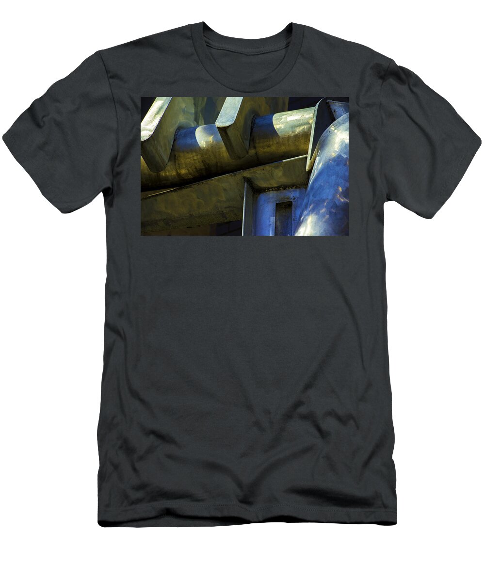 T-Shirt featuring the photograph The Machine by Raymond Kunst