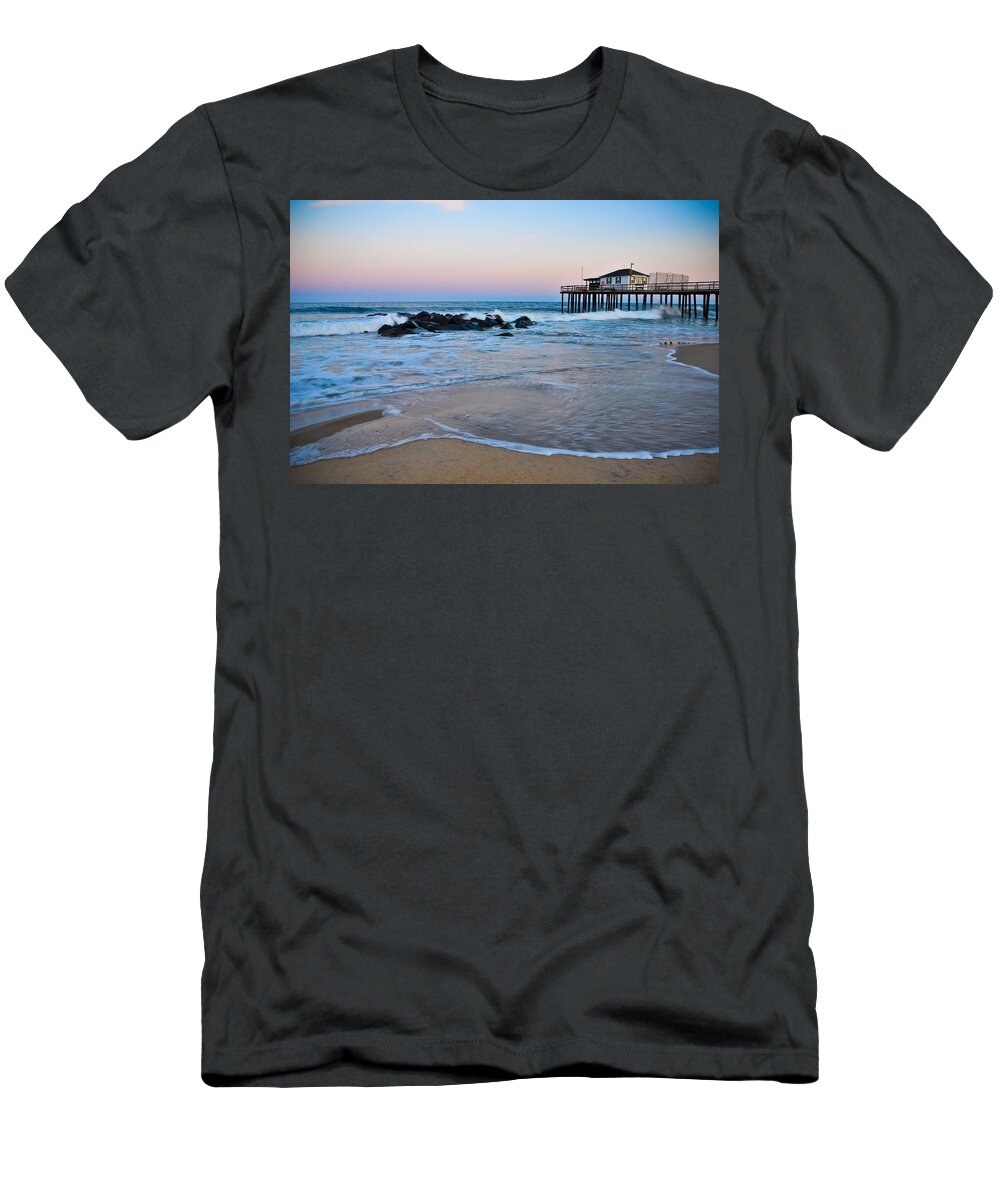 New Jersey T-Shirt featuring the photograph The OG by Kristopher Schoenleber