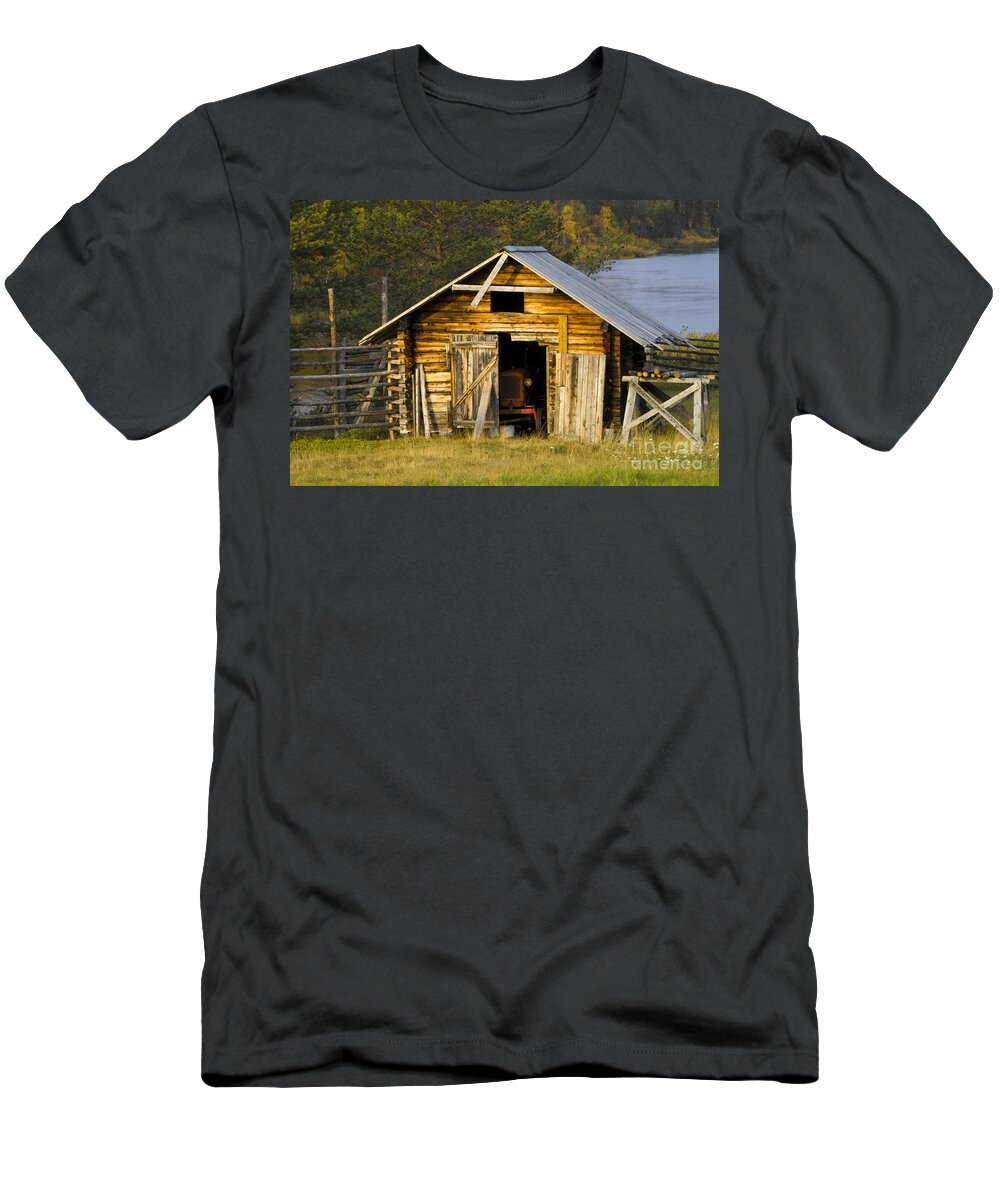 Heiko T-Shirt featuring the photograph The Old Barn by Heiko Koehrer-Wagner