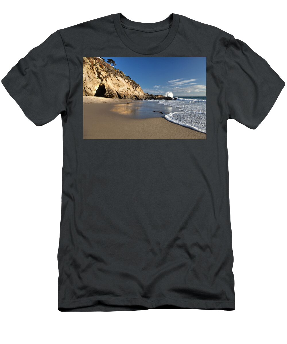 Cave T-Shirt featuring the photograph Thousand Steps Beach at Low Tide by Cliff Wassmann
