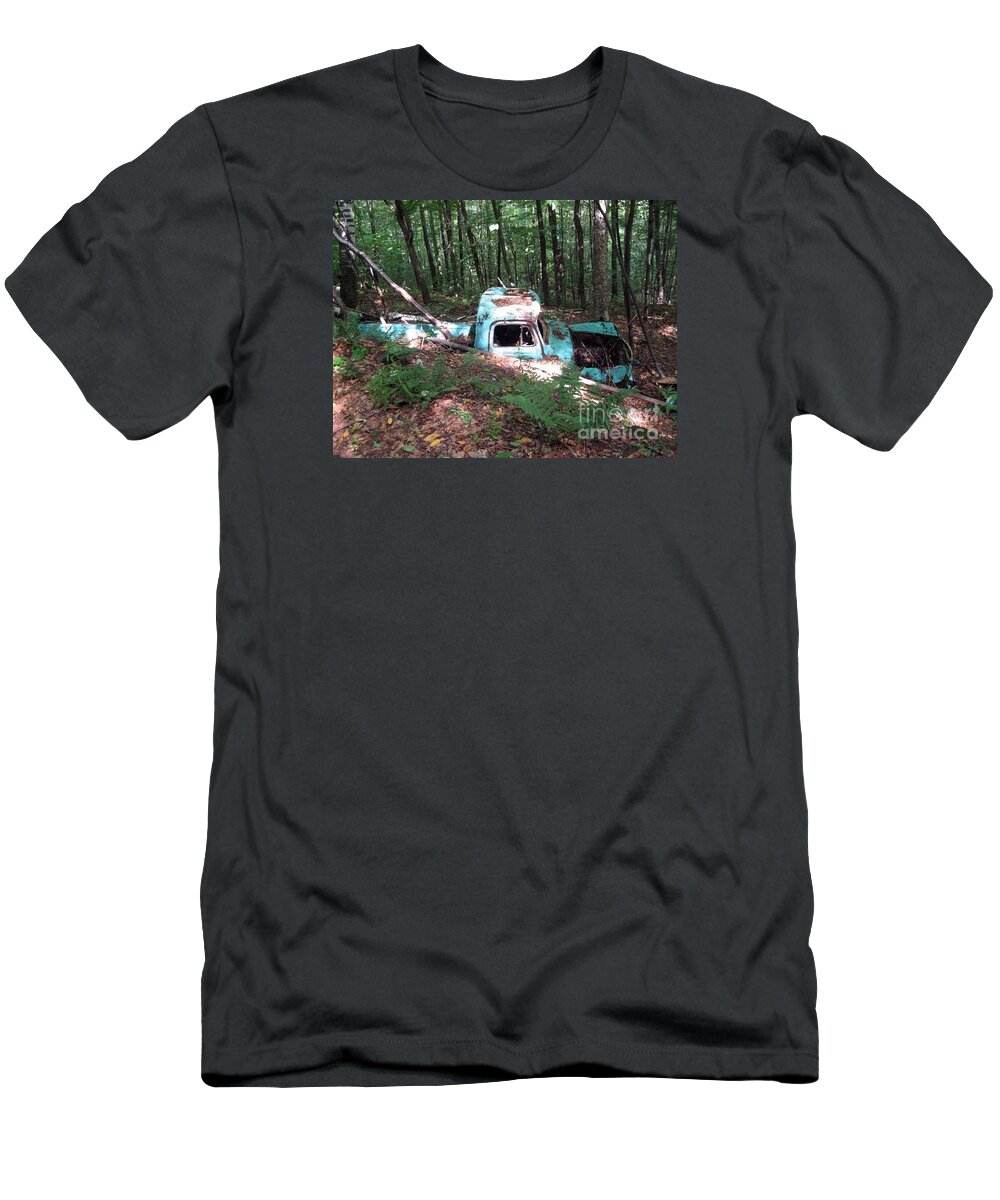 Old Truck T-Shirt featuring the photograph Abandoned Catskill Truck by Kathryn Barry