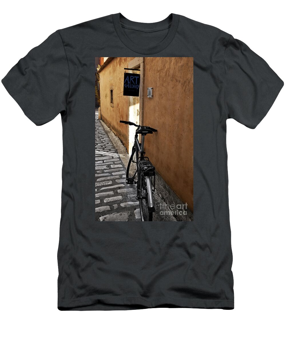 Art Gallery T-Shirt featuring the photograph Art Gallery Rest by Madeline Ellis