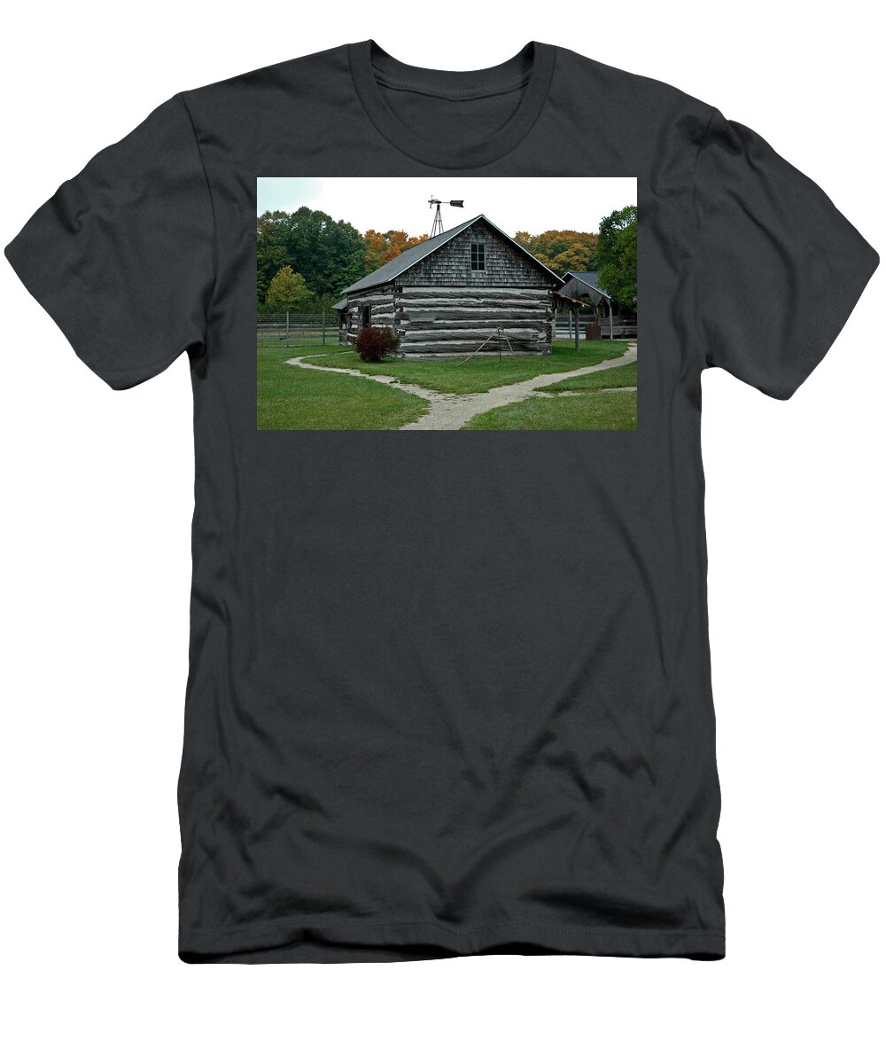 Usa T-Shirt featuring the photograph Farm Granary by LeeAnn McLaneGoetz McLaneGoetzStudioLLCcom