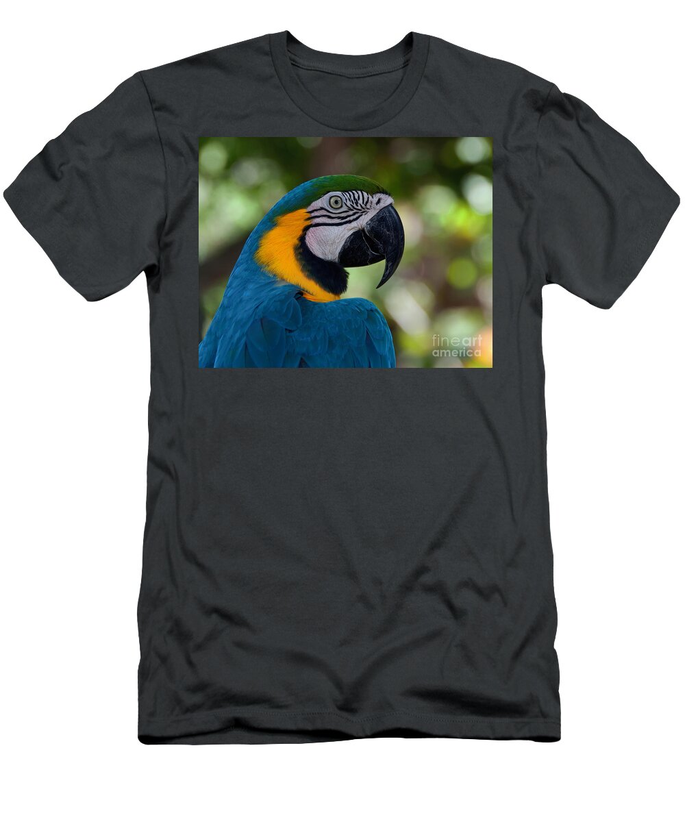 Parrot T-Shirt featuring the photograph Parrot head by Art Whitton